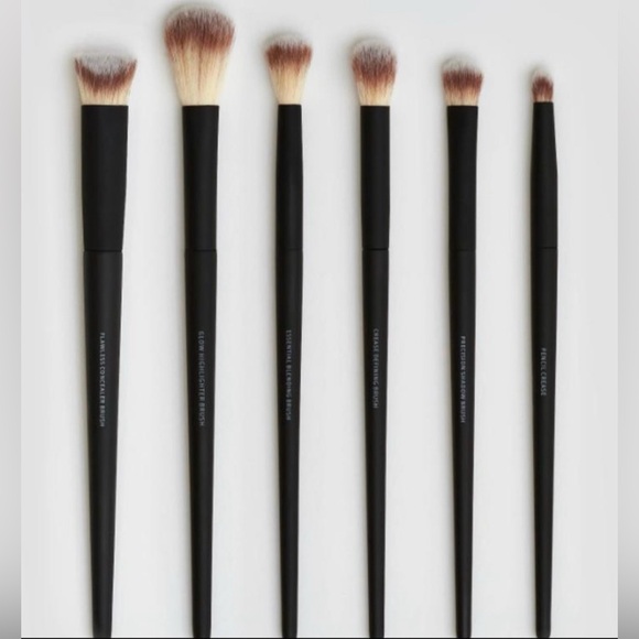 LITHE BEAUTY Everyday Brush Set - Picture 2 of 3